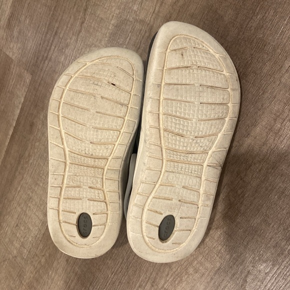 Black/Gray Kids Crocs - Picture 4 of 5